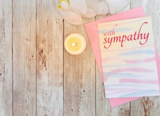 What to Write in a Sympathy Card – The Complete Guide