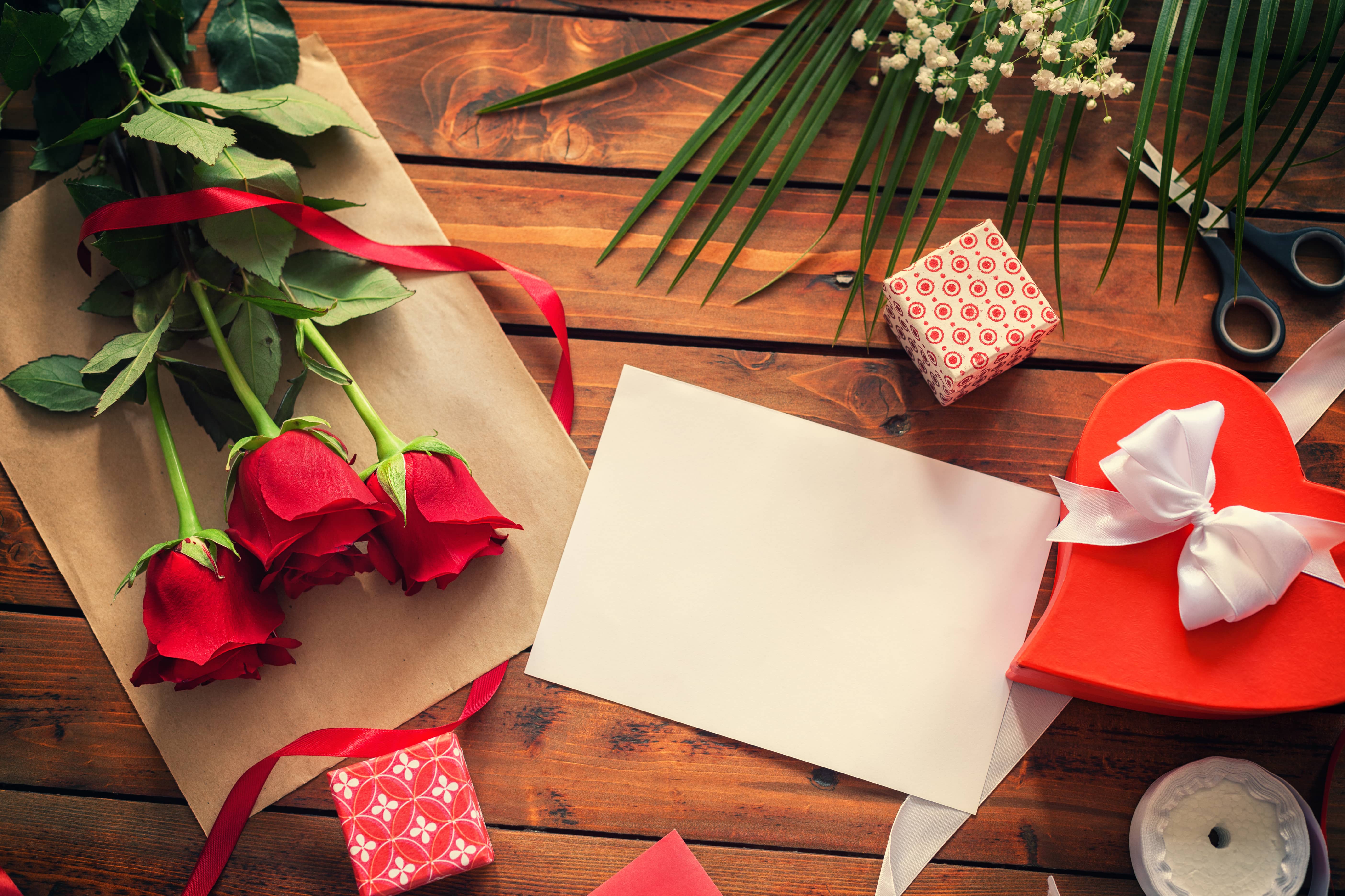 8 Valentine’s Day Gift Ideas for Him | Smilebox